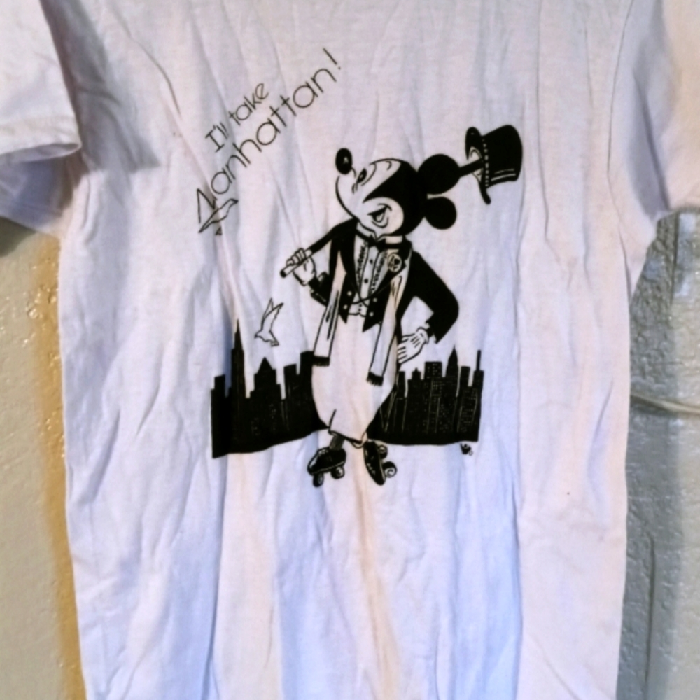 Vintage Mickey mouse Manhattan t-shirt